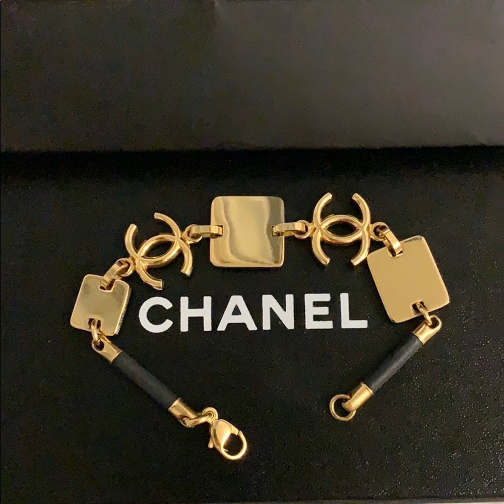 CHANEL 18k Yellow Gold Kauchuk CC Logo Bracelet